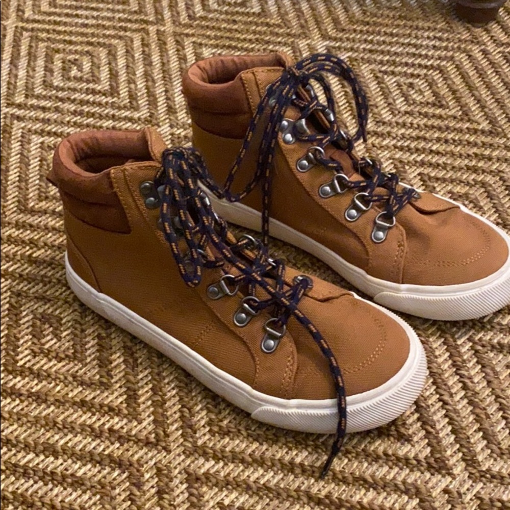 Old Navy high tops